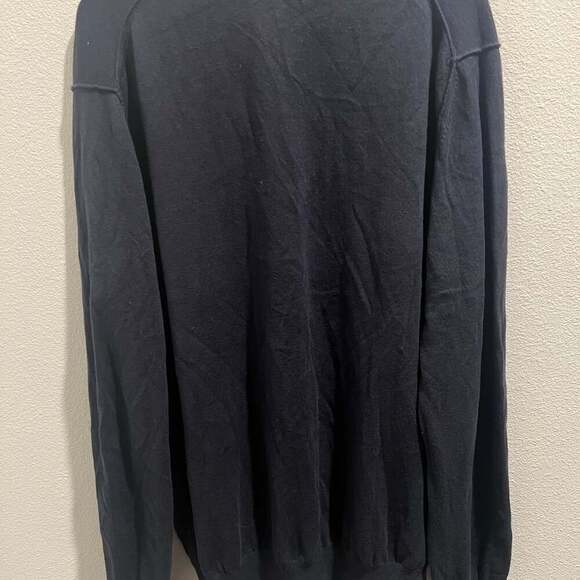Banana Republic Men's Blue V-Neck Sweater - Picture 3 of 3